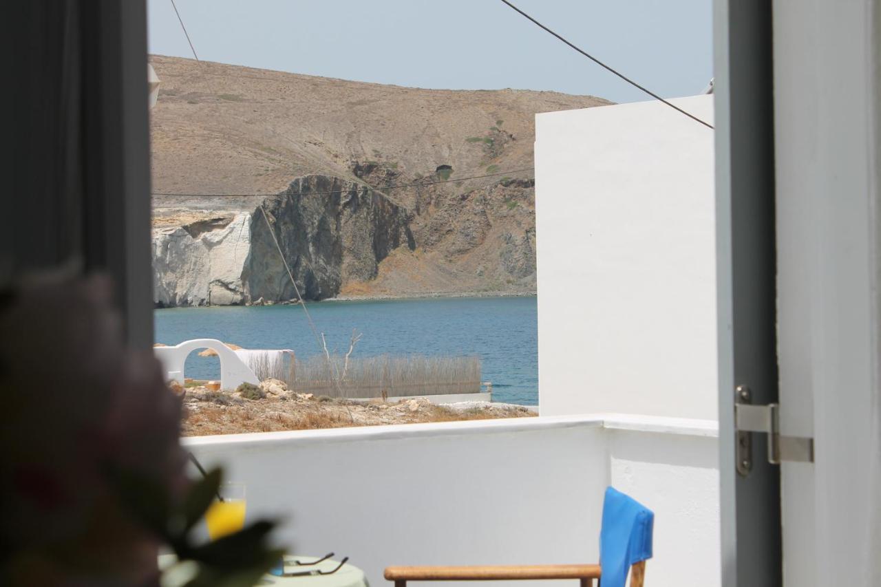 V-rooms in Milos Cyclades Pollonia Exterior foto